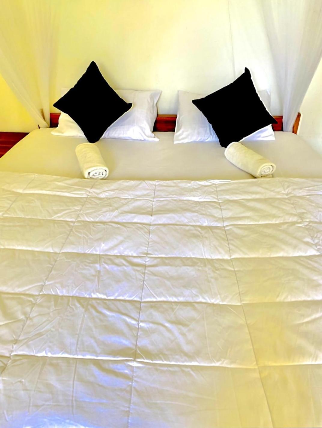 Blissful Haven Hotel Ела Екстериор снимка
