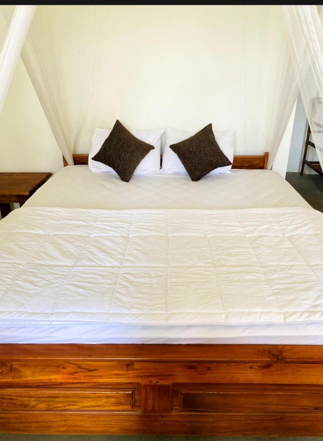 Blissful Haven Hotel Ела Екстериор снимка