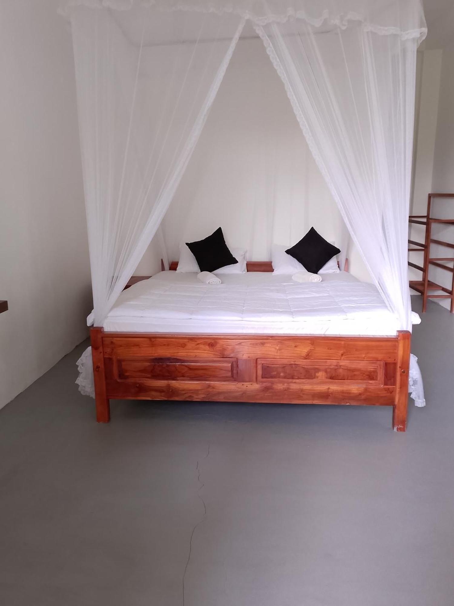 Blissful Haven Hotel Ела Екстериор снимка