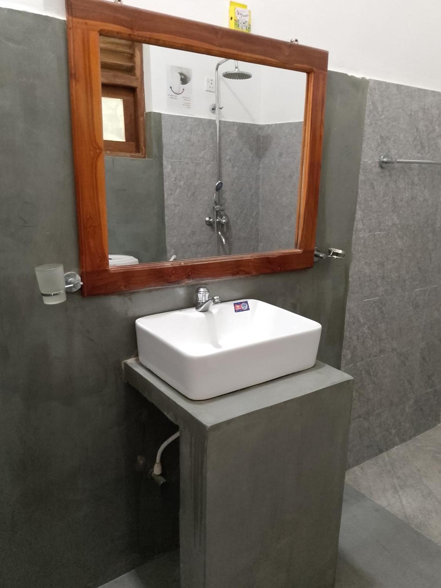 Blissful Haven Hotel Ела Екстериор снимка