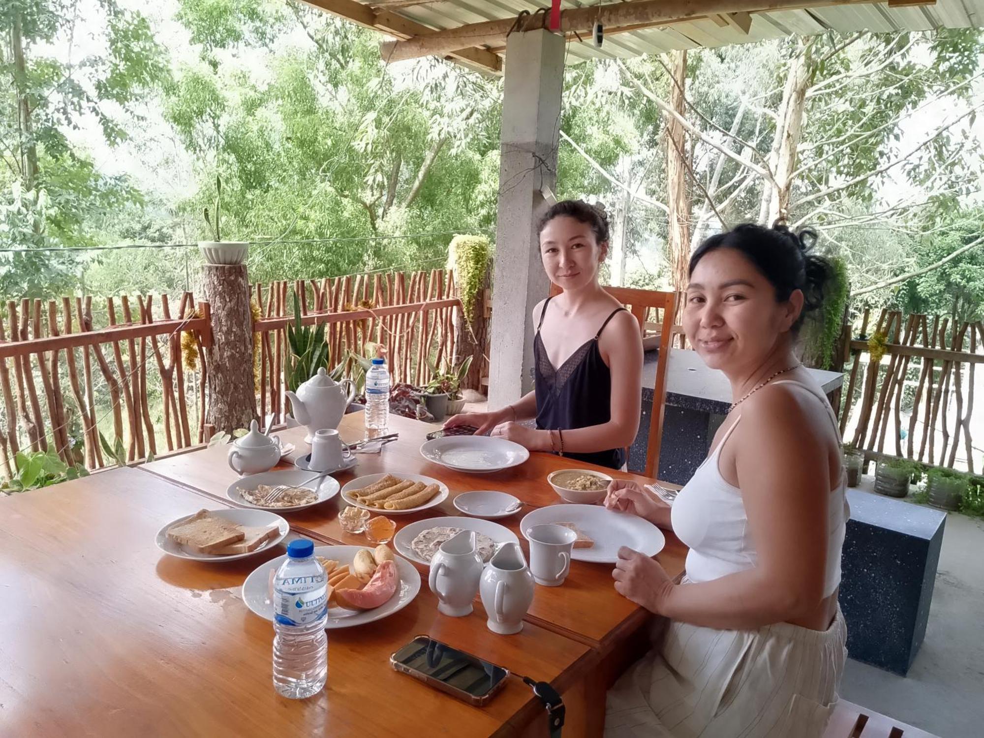 Blissful Haven Hotel Ела Екстериор снимка