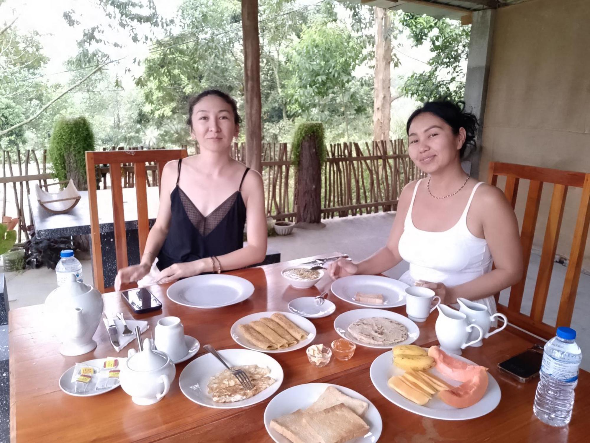Blissful Haven Hotel Ела Екстериор снимка